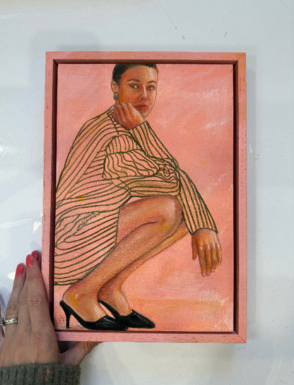 Half_Time_Stylish-painting-pink-frame-with-hand